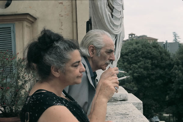 Alberto Chiancone con la moglie sul terrazzo di Villa Borghese a Roma, anni ’80